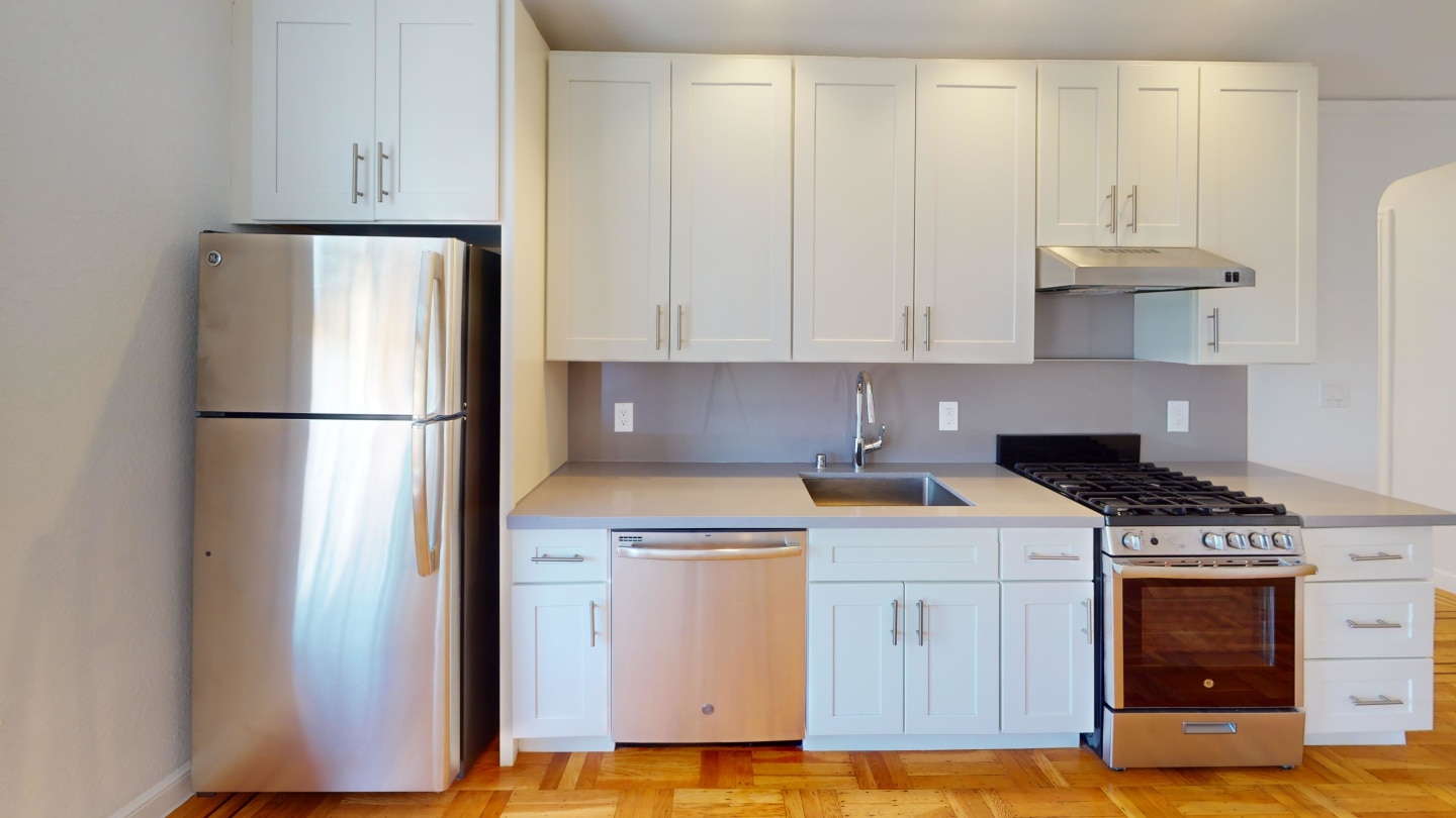 915 Pierce Image 2