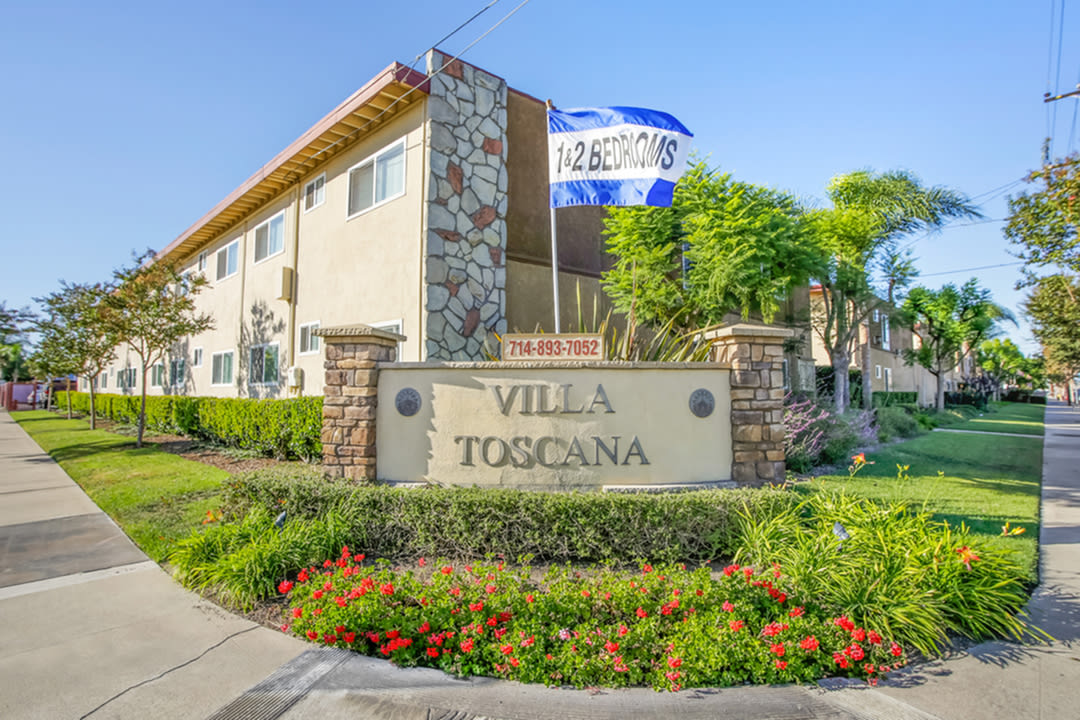 Villa Toscana Apartment Homes Image 2