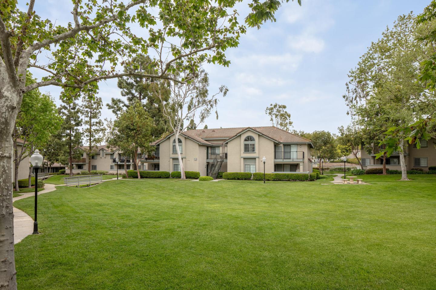 Green Valley Apartments Image 19