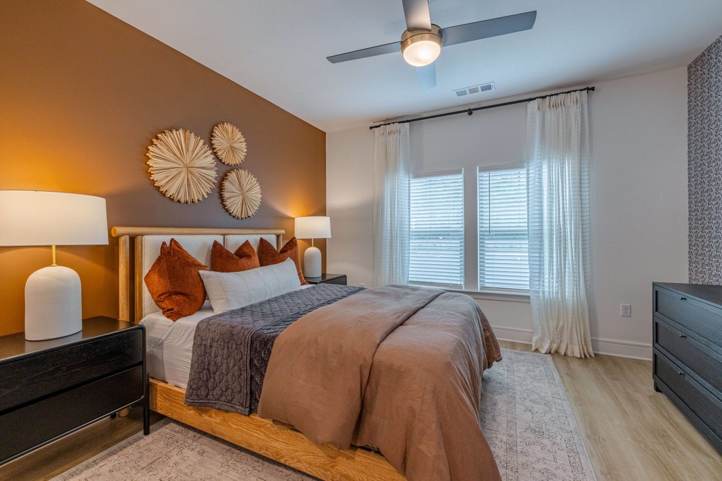 Solay Carnes Crossroads Apartments Image 26