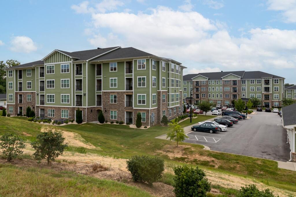 Affordable Housing - Luxury Apartments at Foxwood Image 187