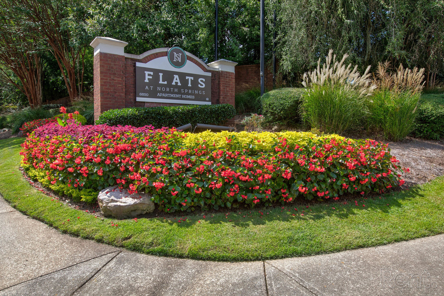 The Flats at North Springs Image 9