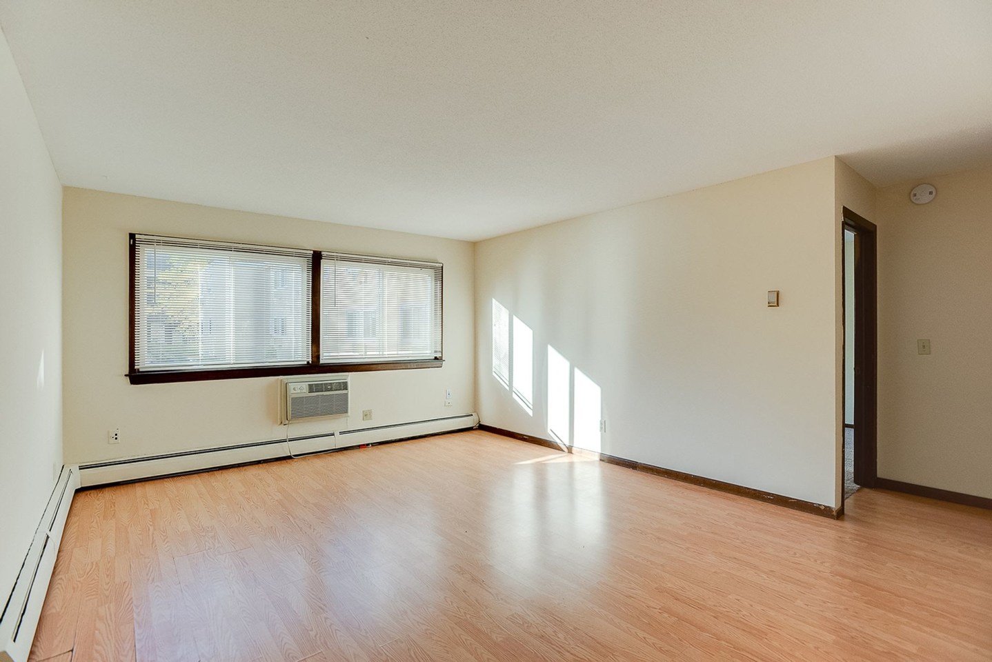 2017 Pillsbury Ave Image 8