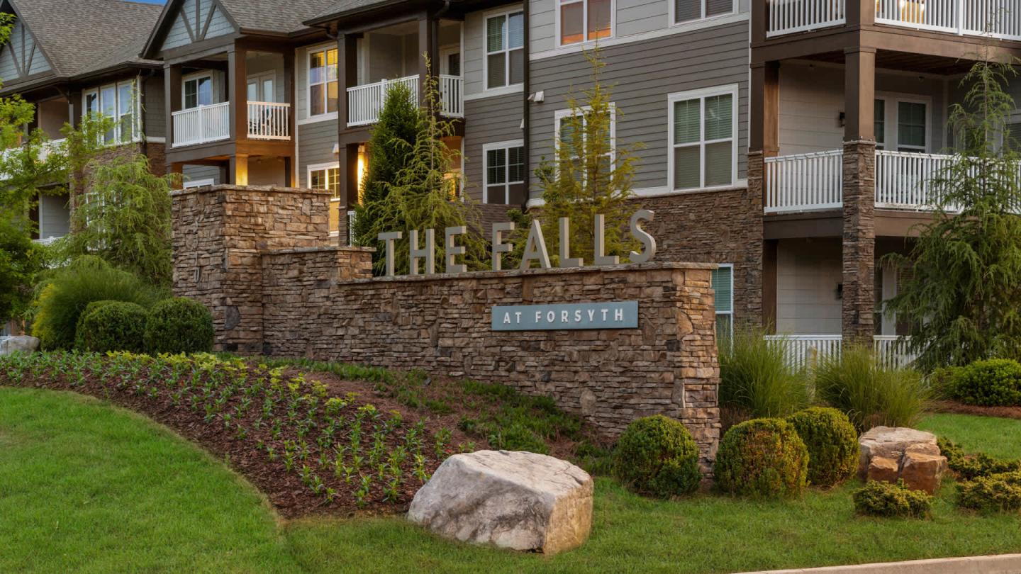 The Falls at Forsyth Image 1