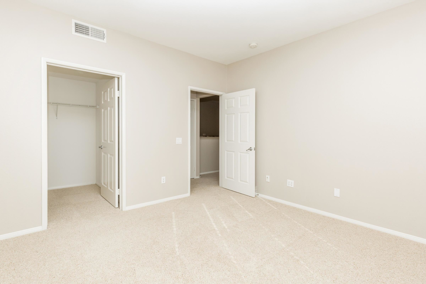 Laurel Vista Apartment Homes Image 25