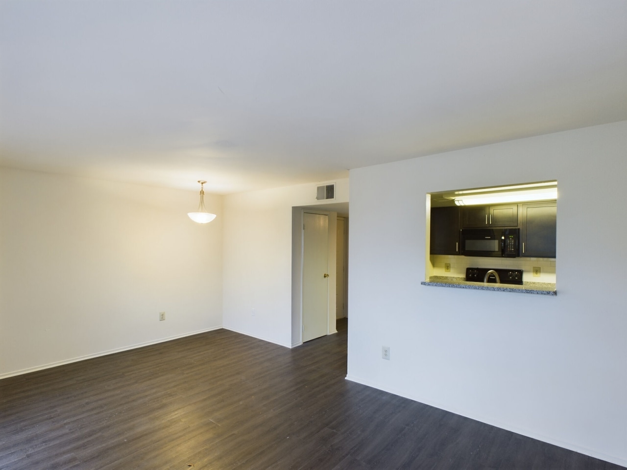 Stoney Brooke Apartments Image 36