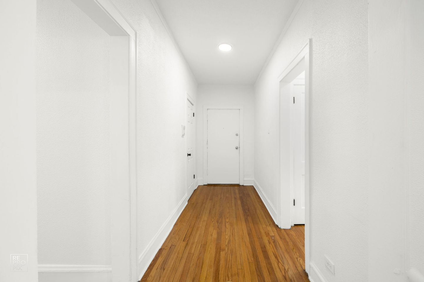 7930 S Ingleside East Chatham Apartments Image 12