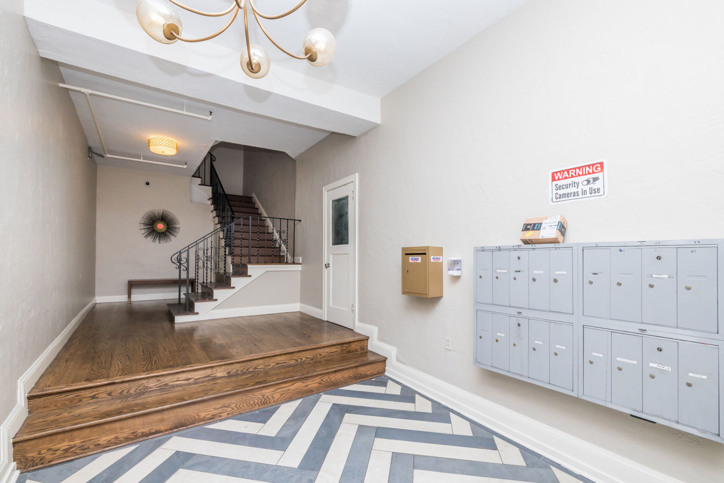 421 Van Dyke Avenue Image 13