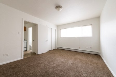 8308 S Ingleside Avenue Apartments Image 6