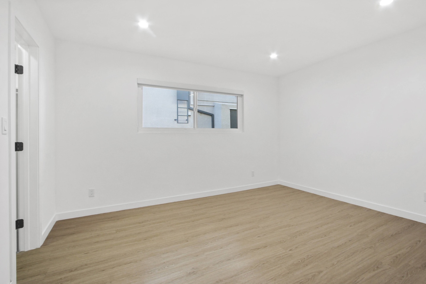 12707 Mitchell Ave. Image 4