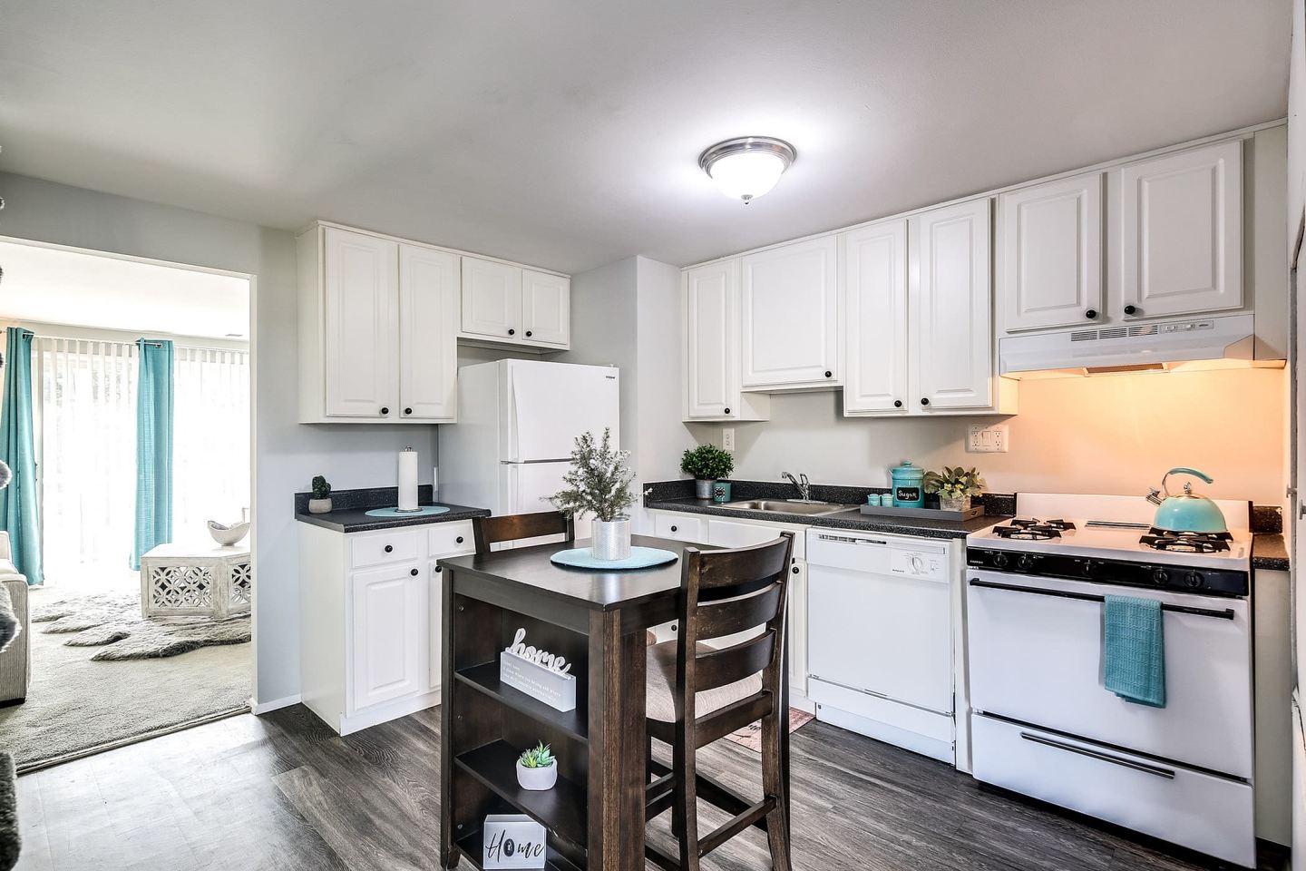 The Townhomes at River's Gate Image 22