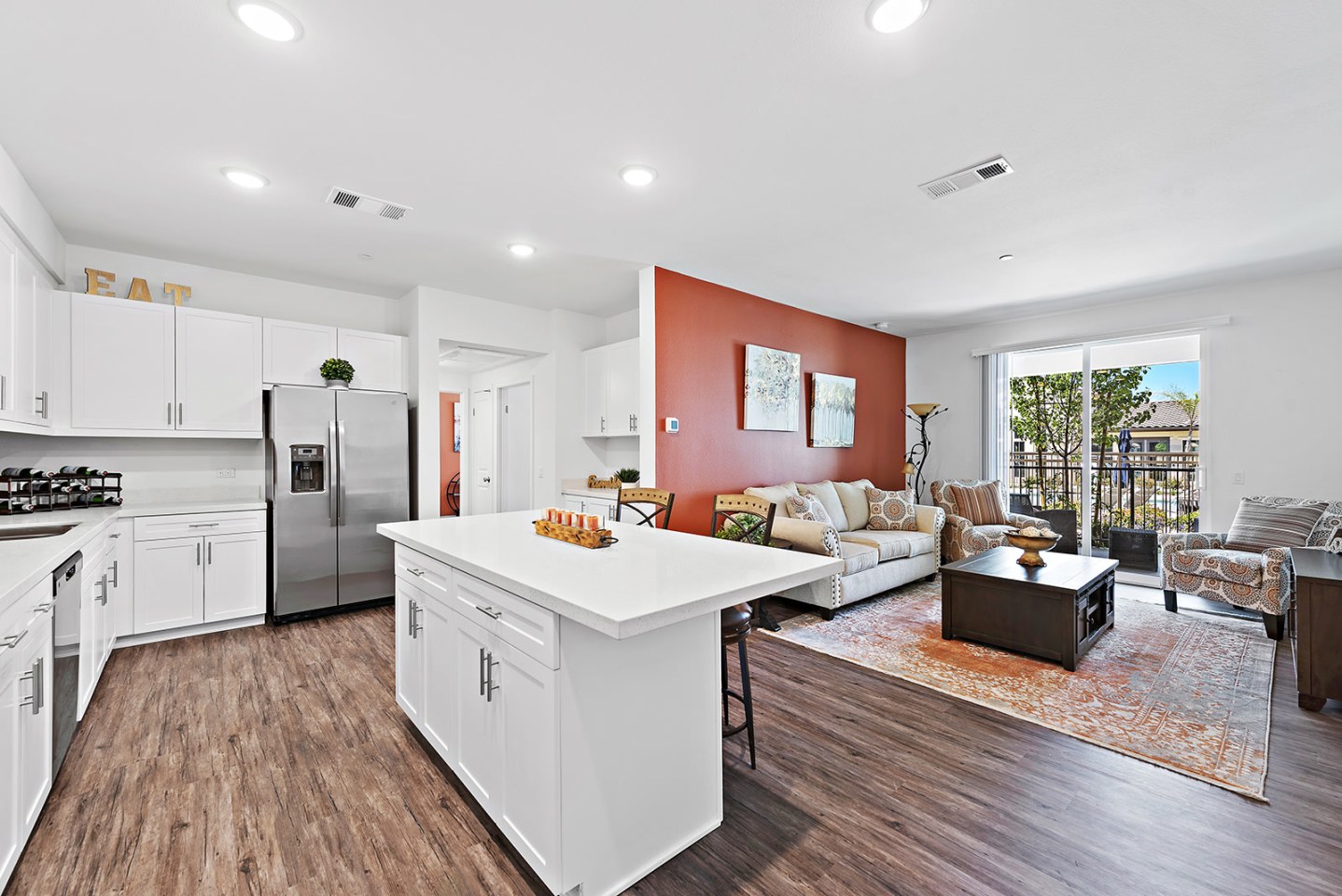 Levante Apartments Homes Image 11