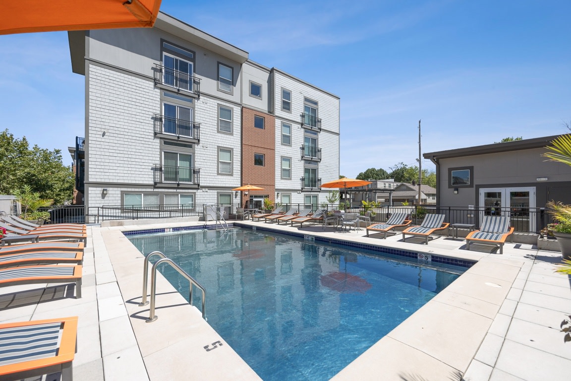 45 Madison Image 11