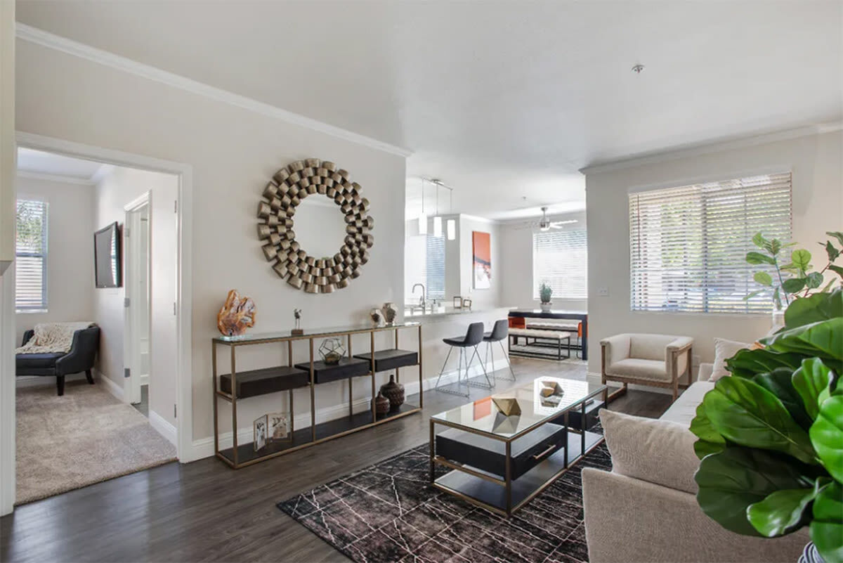 Villagio Luxury Apartments Image 4
