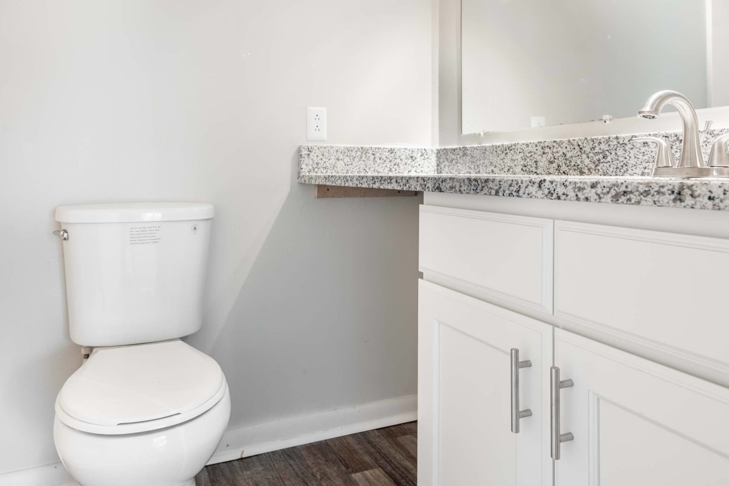 Carolanne Terrace Apartments Image 8