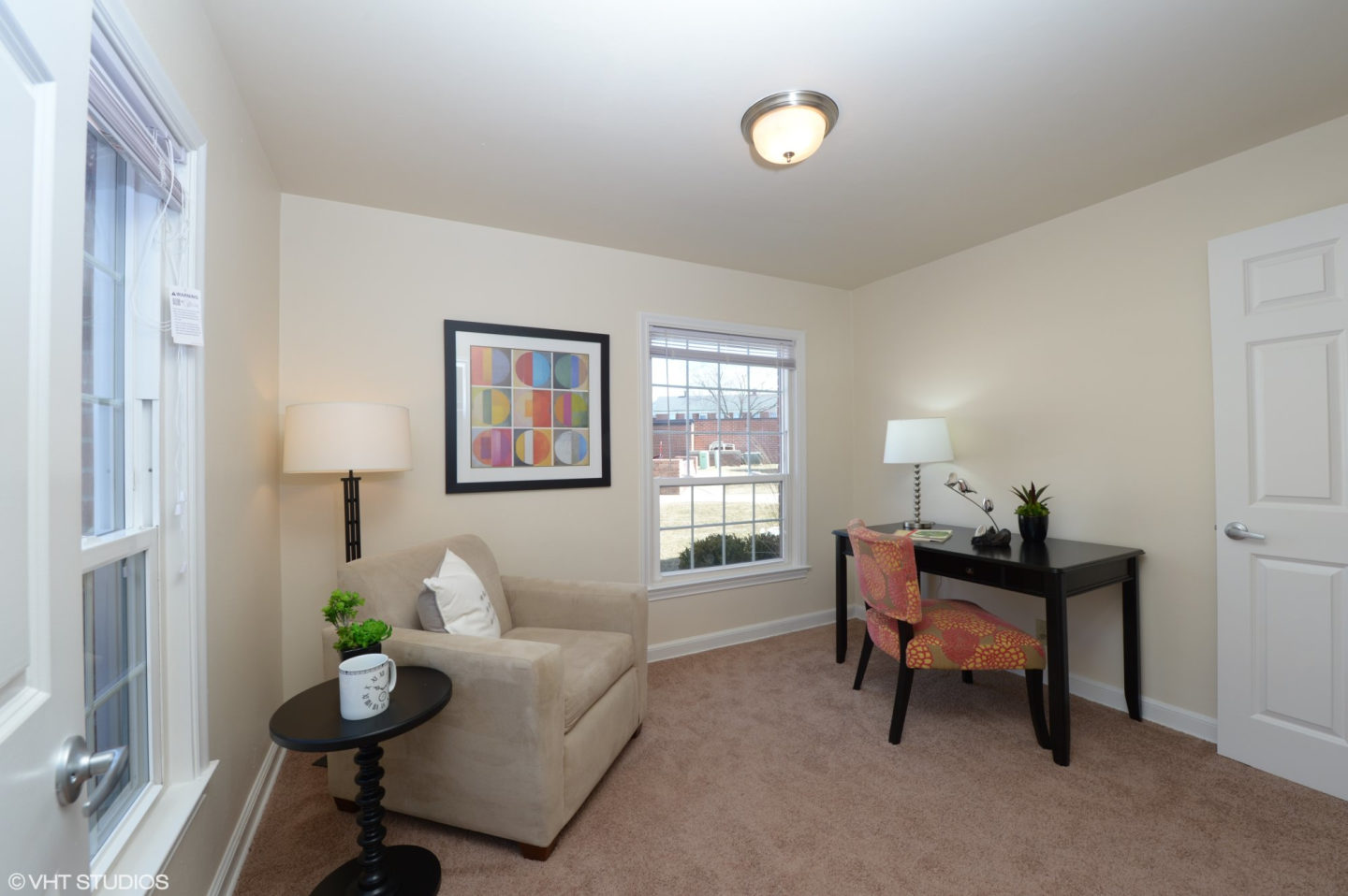 Colonial Court Apartments Image 17