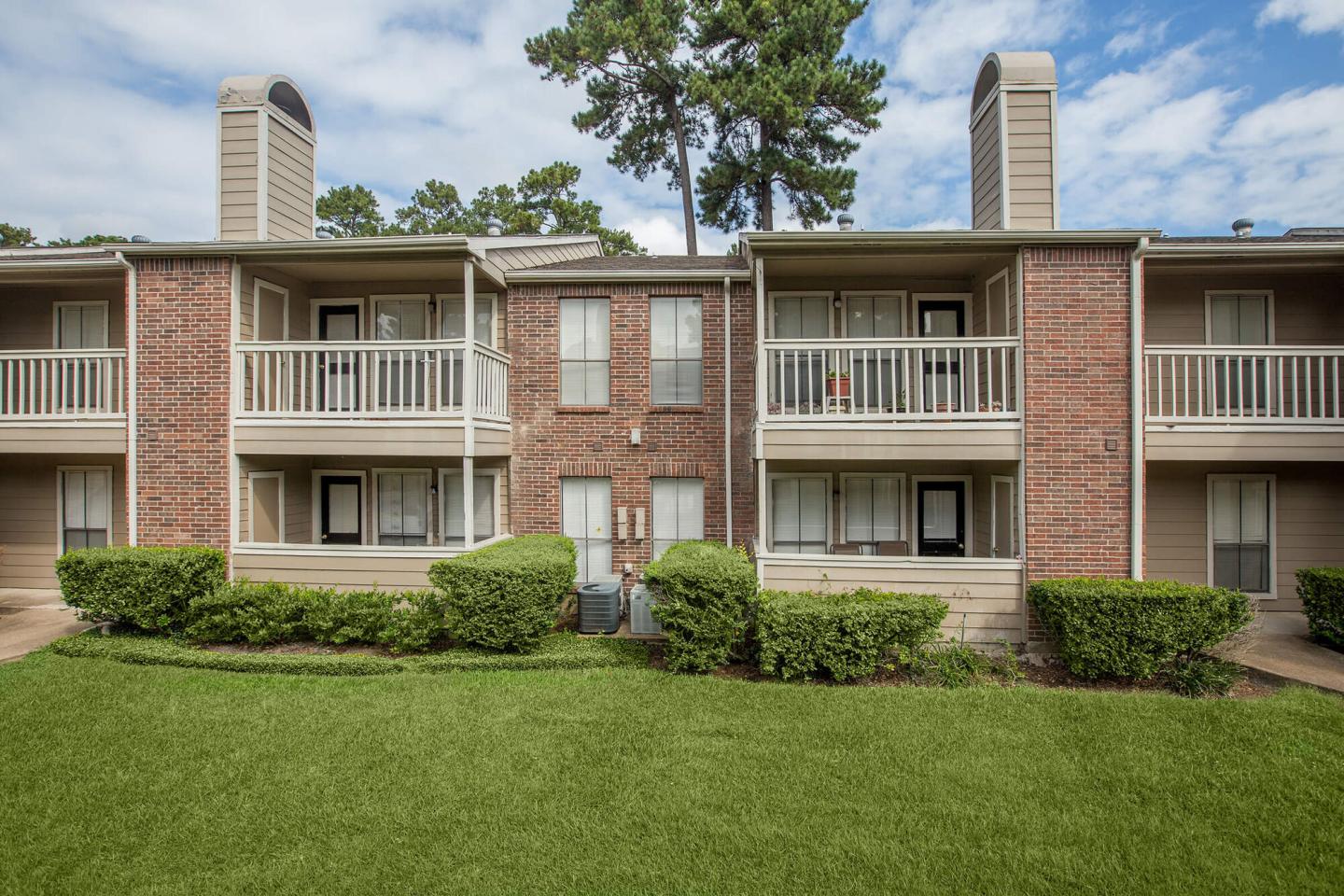 Pine Hills Image 25
