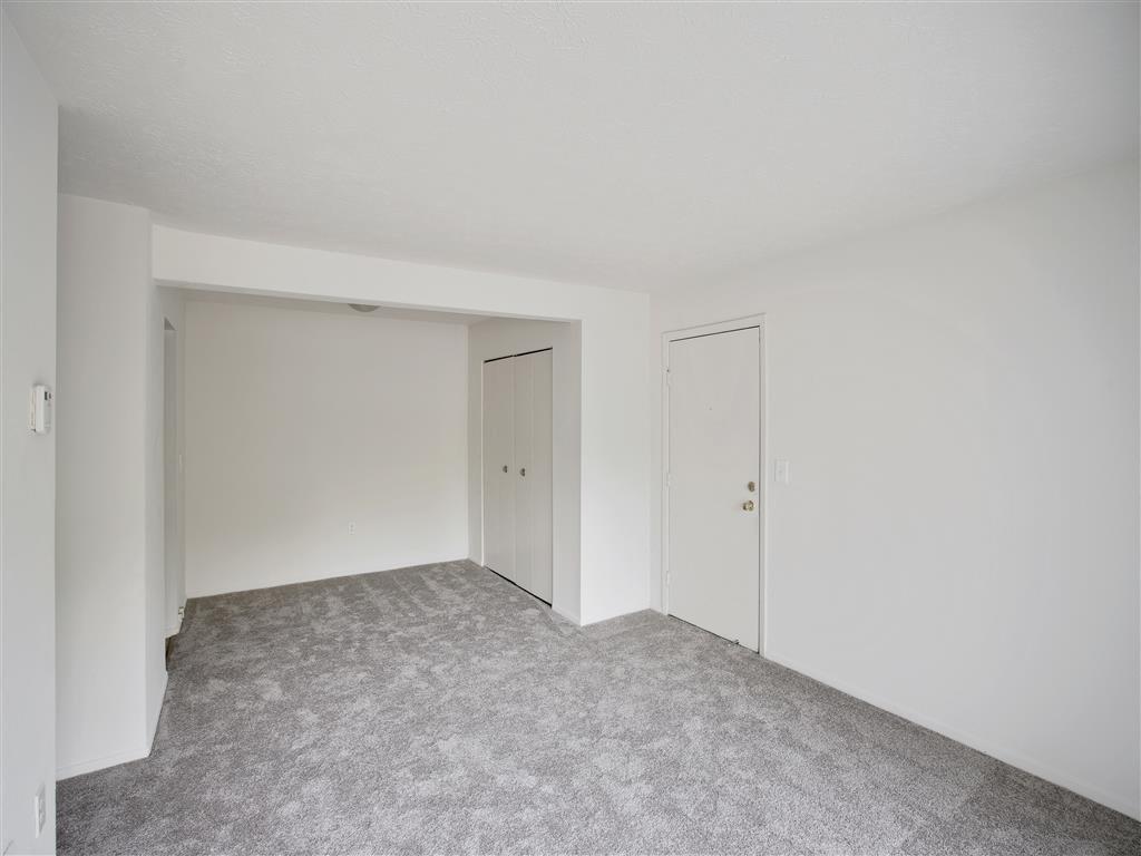 Hummingbird Pointe Image 43