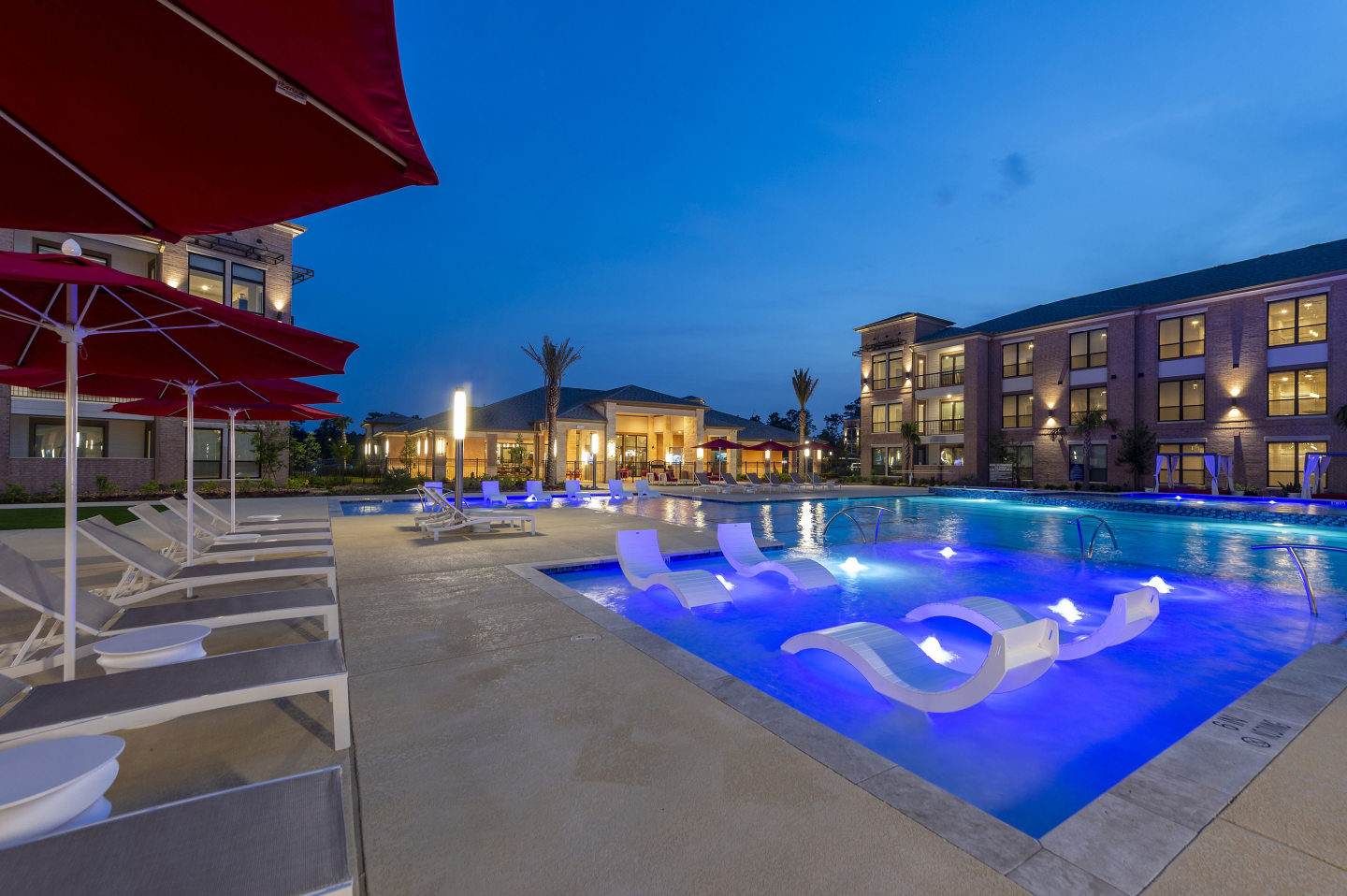 Imperial Oaks Square Image 12