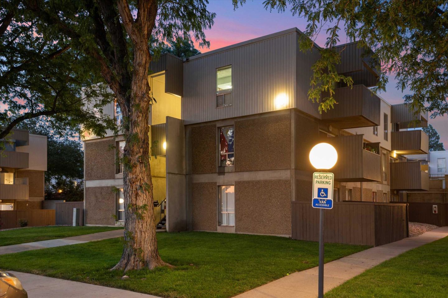 Westlake Apartments Image 61