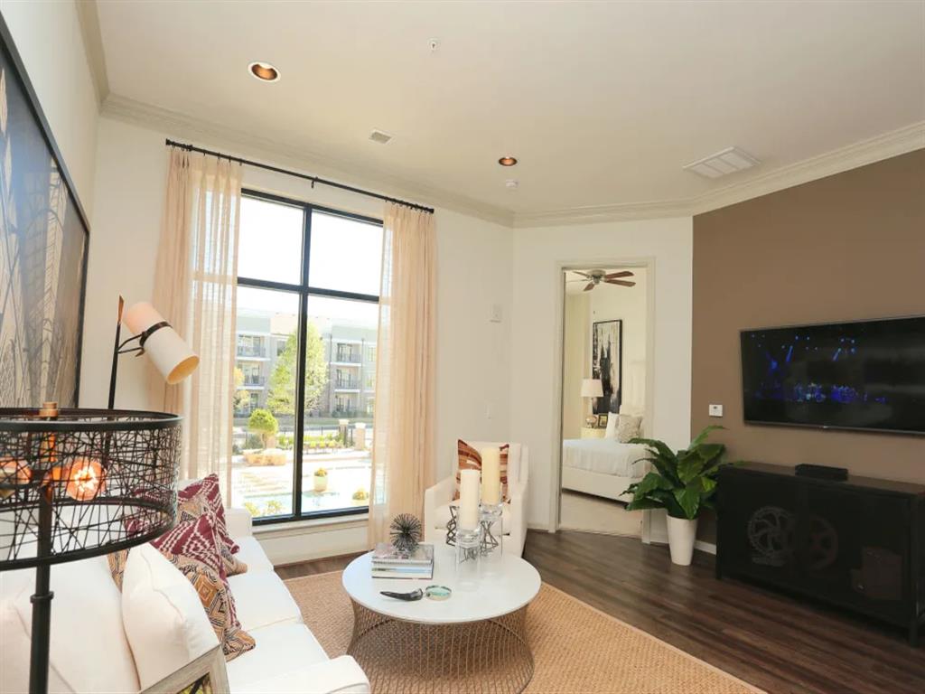2370 Main at Sugarloaf Image 12