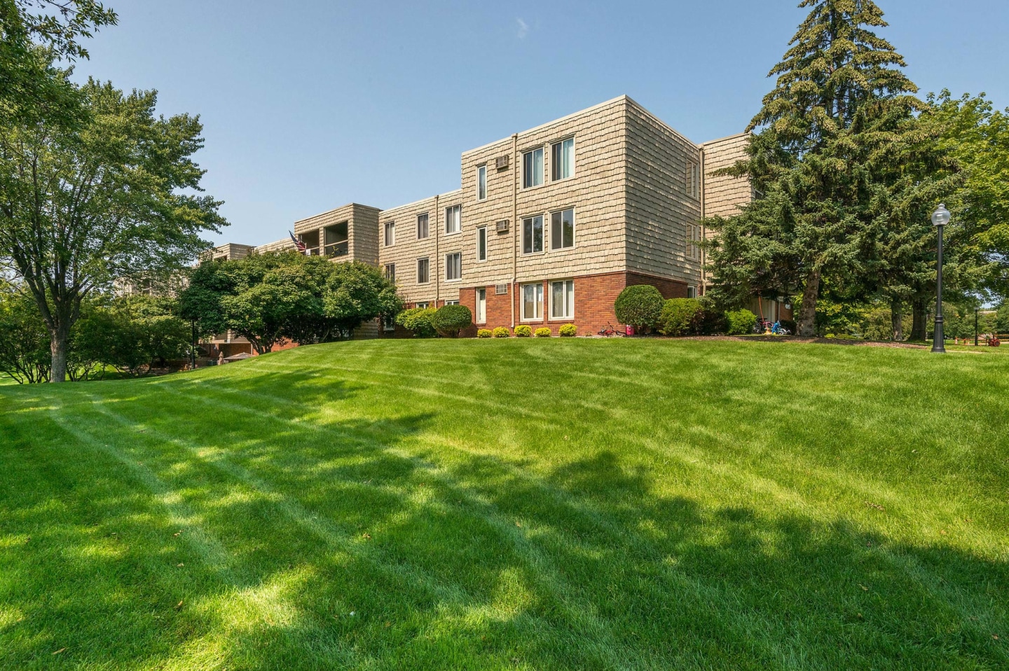 Parklawn Estates Image 28