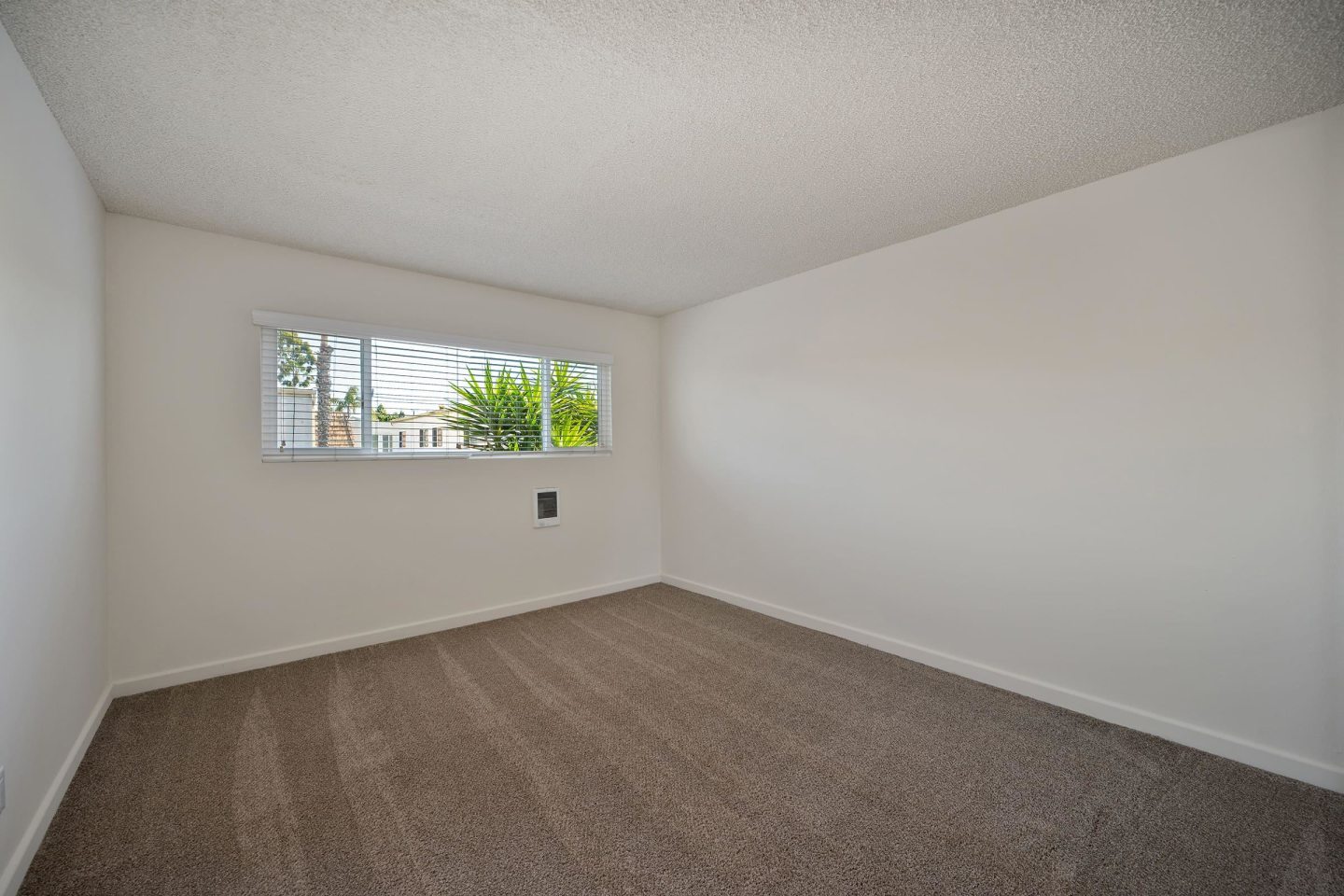 Coast Village Apartment Homes Image 22