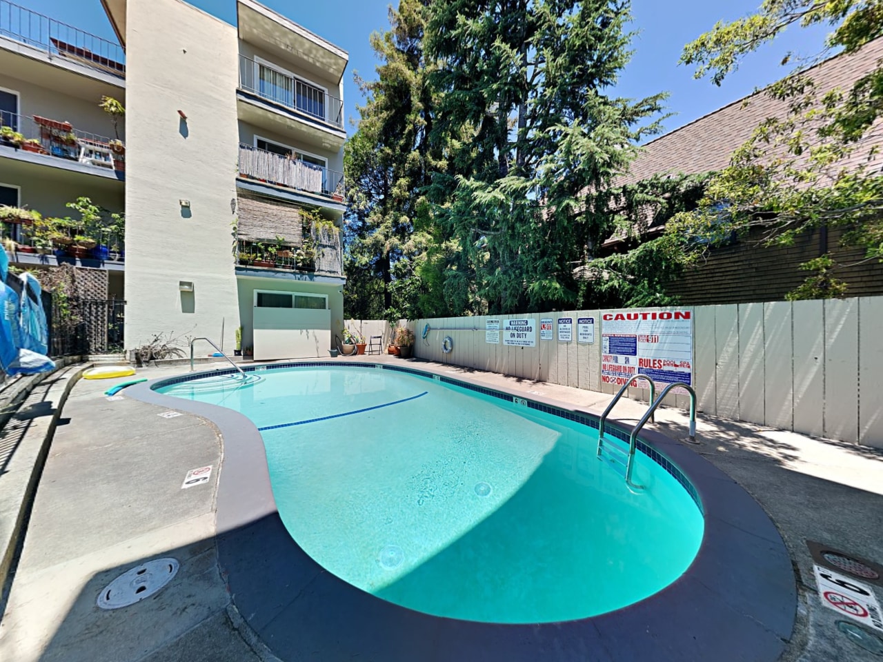 671 Vernon Image 17