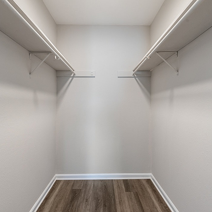 Central Pointe Apartment Homes Image 18