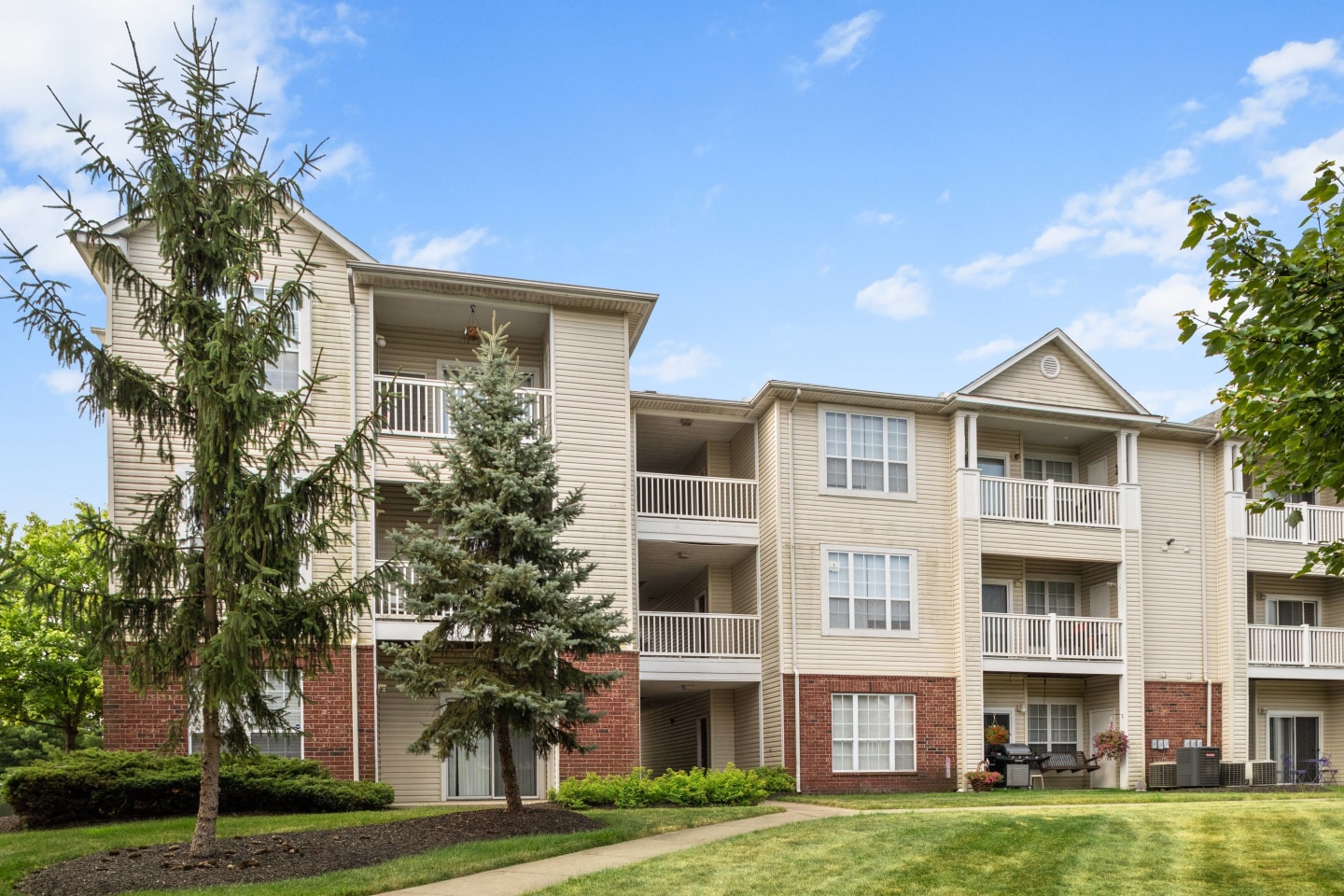 Avalon Oaks Apartments Image 26