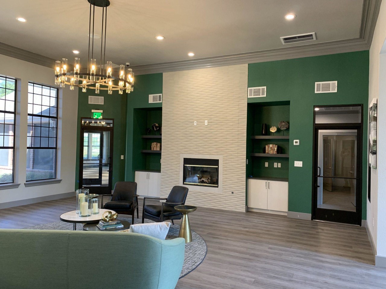 2803 Riverside Image 3