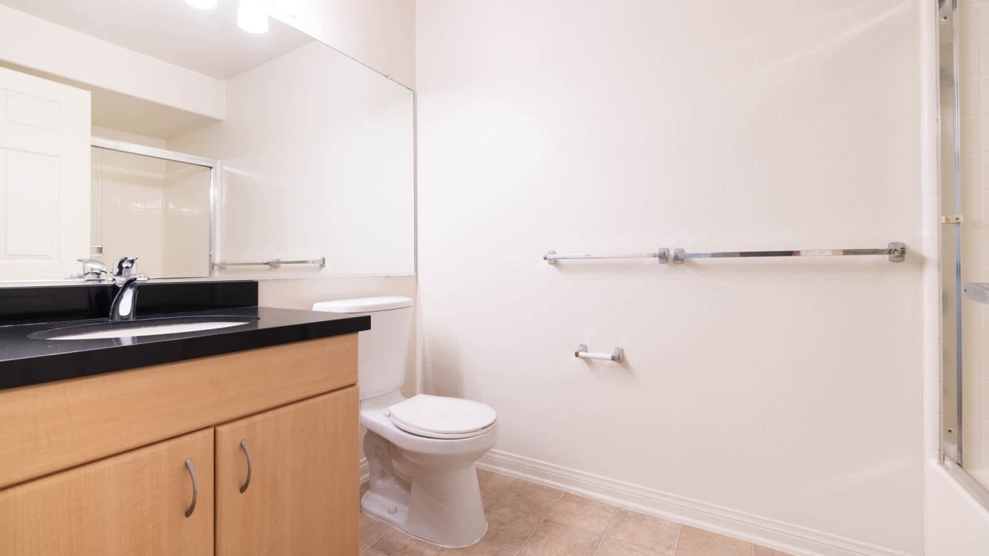 Westside Apartments Image 15