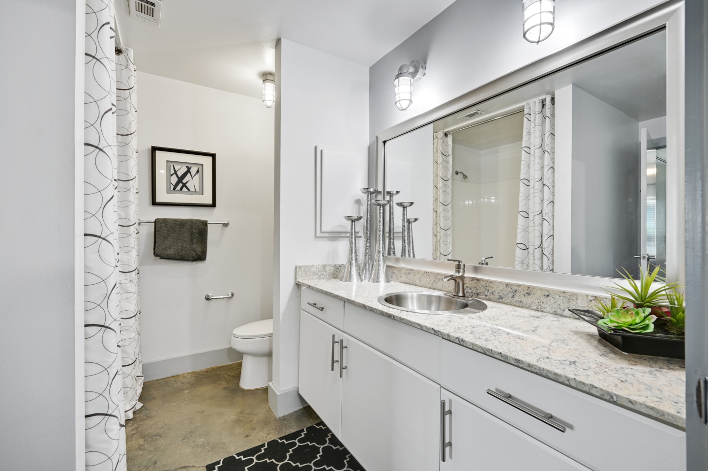 5225 Maple Avenue Image 13