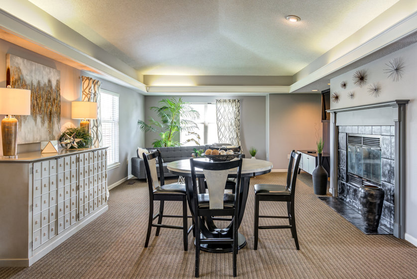 Coach House Apartments Image 8