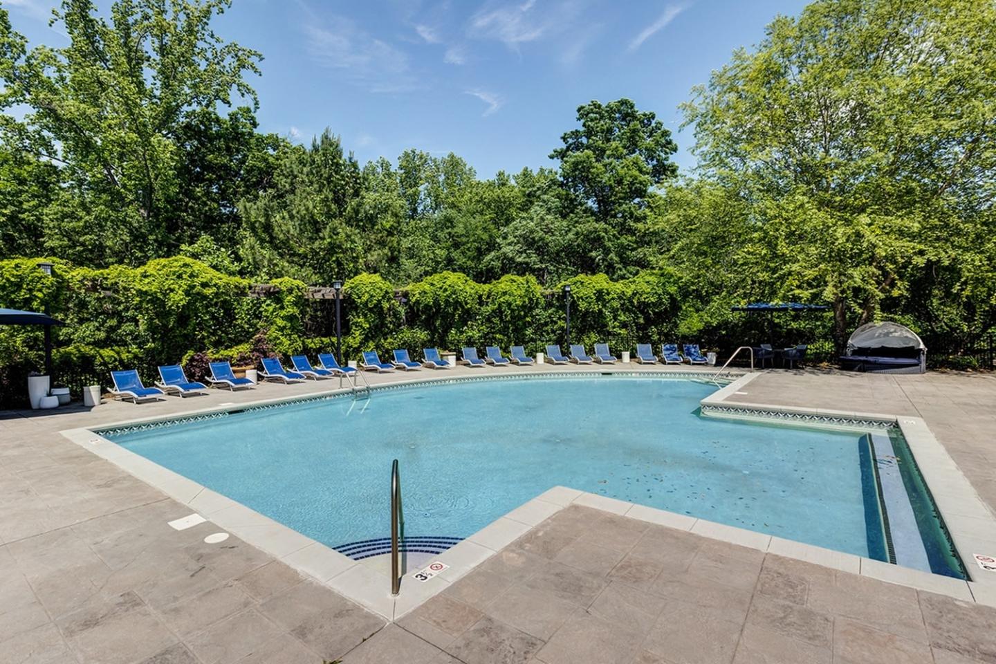 Avana Lake Norman Image 19