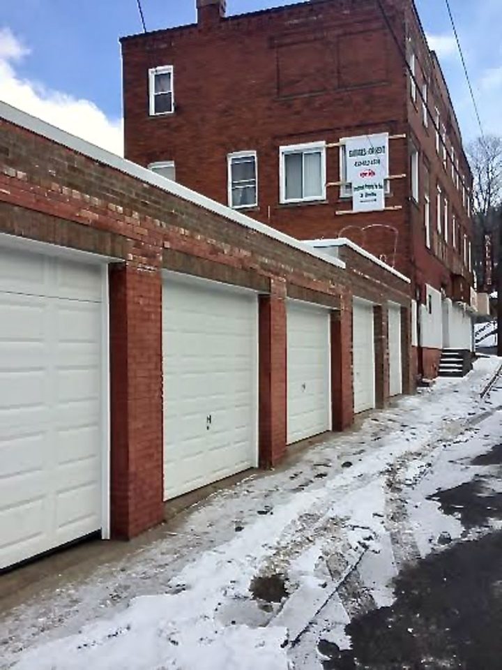 473 Wall Ave Image 4