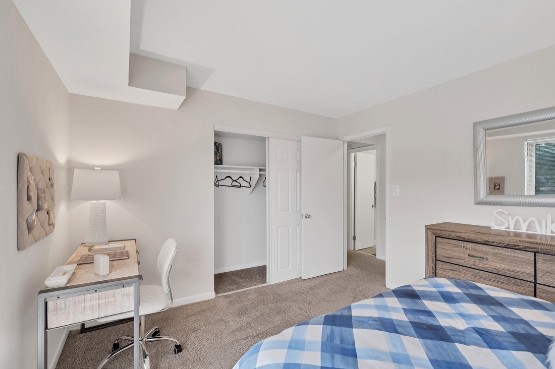 Hermitage Square Apartments Image 11