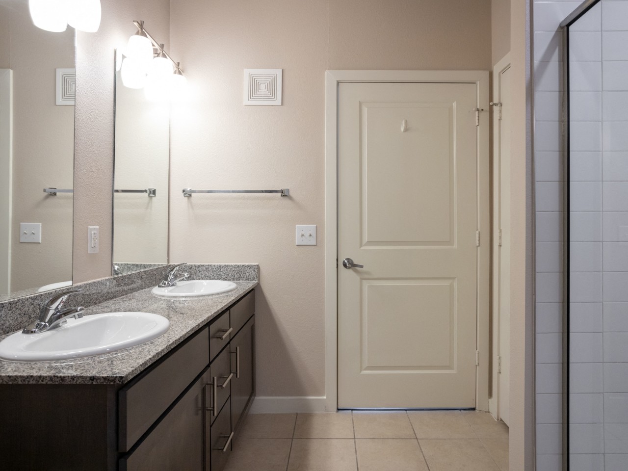 Smart Living Cullen Image 10