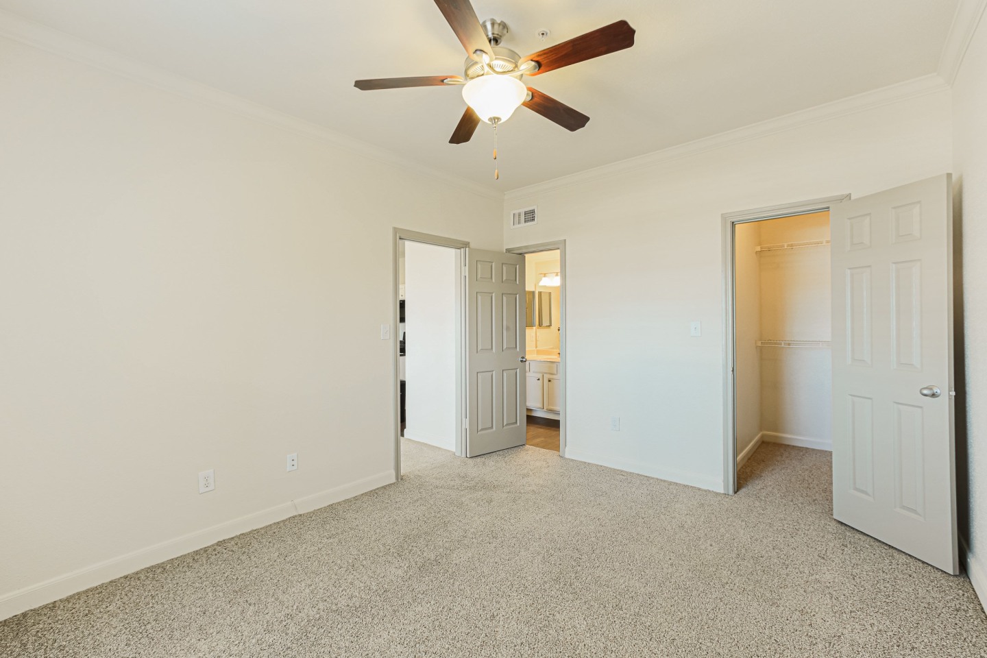 Aventura 1414 Image 27