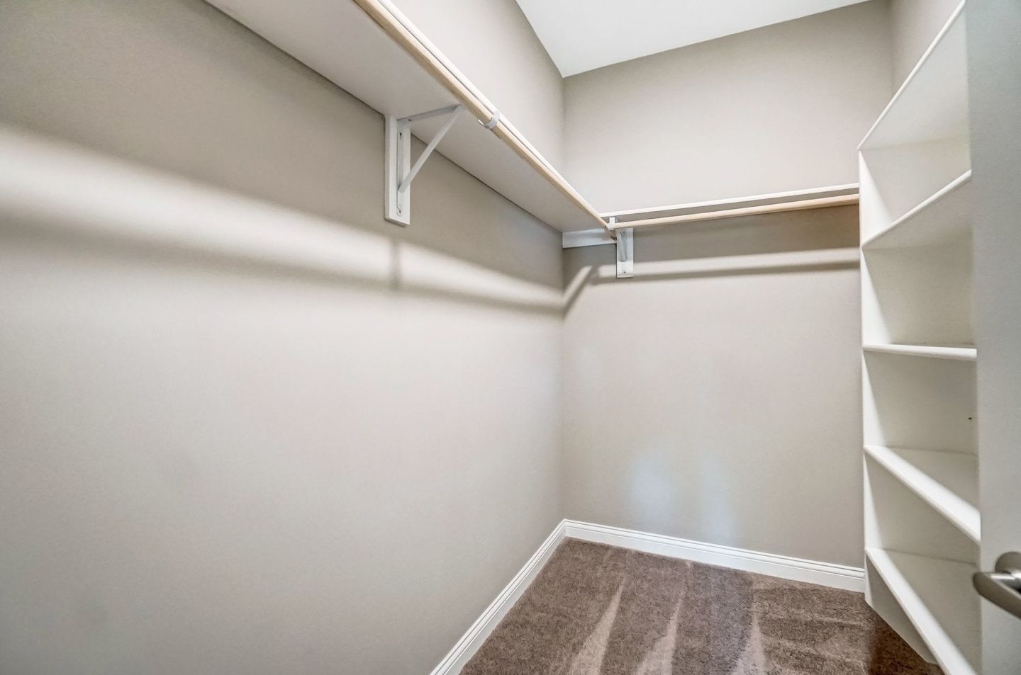 Premier Flats Image 7