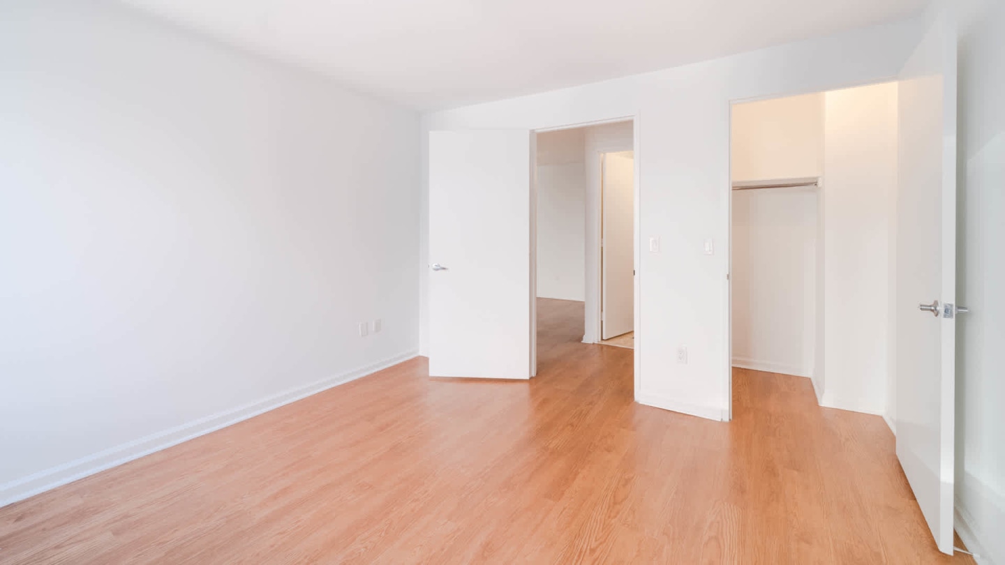 300 East 39th Image 12