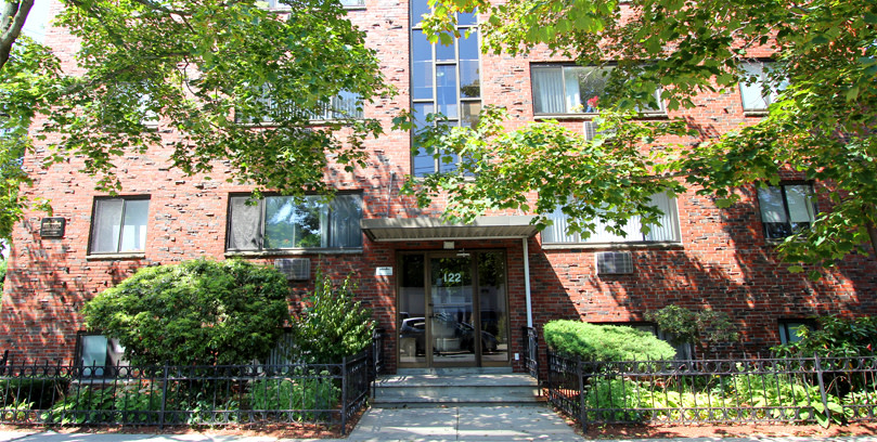 Dustin Street Apartments Image 3