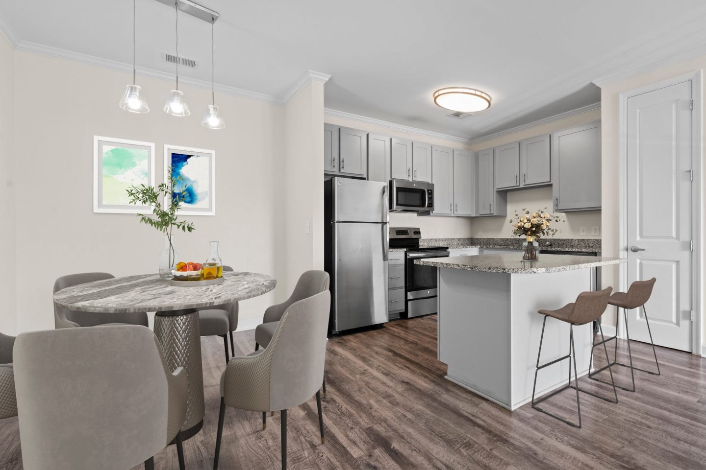 Hawks Landing Luxury Apartments Image 1