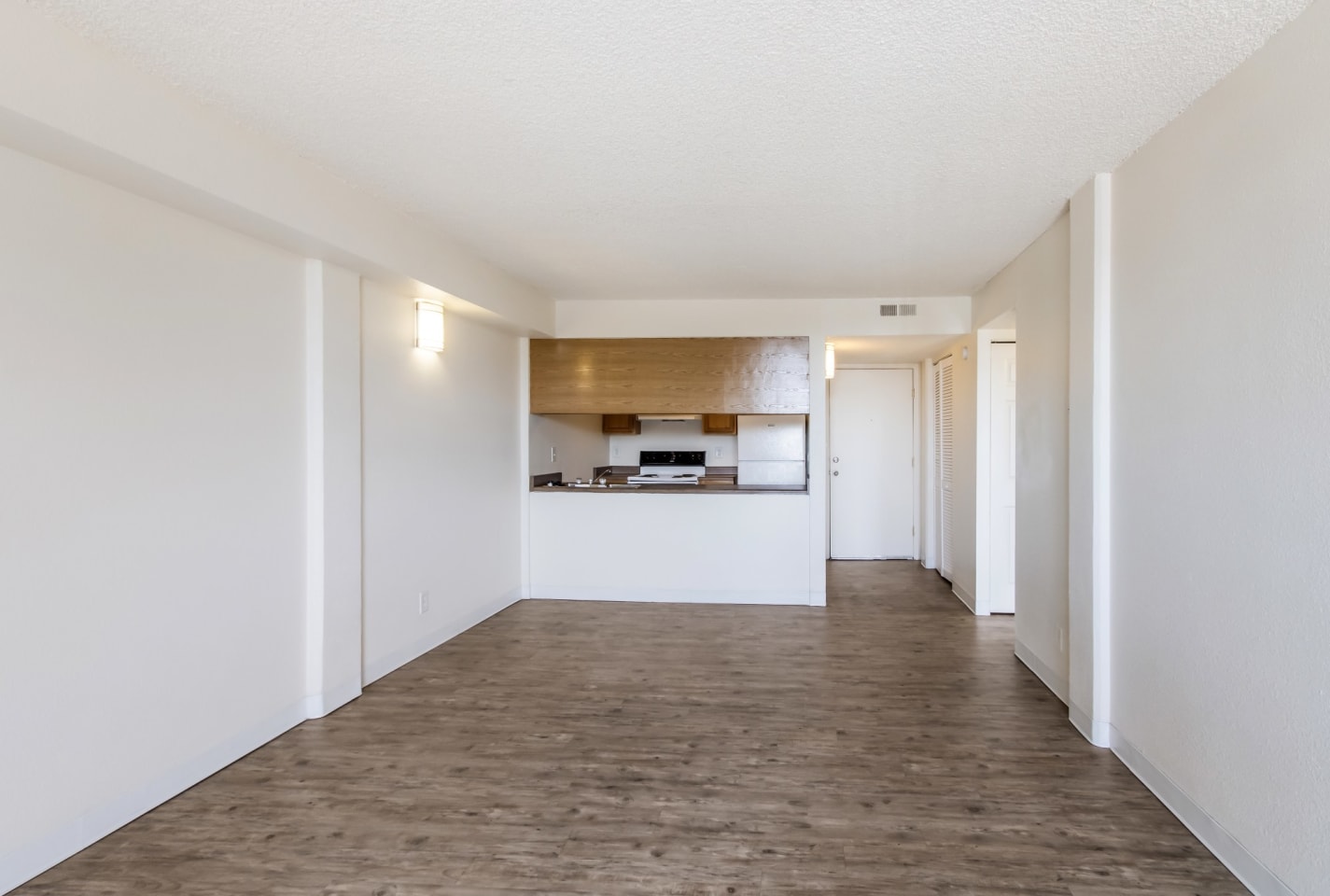 The Crossing Apartment Homes Image 12