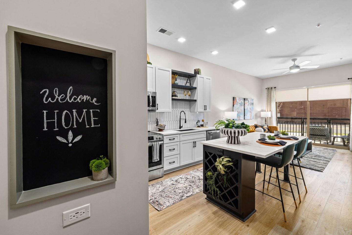 The Artreaux Apartments and Townhomes Image 11