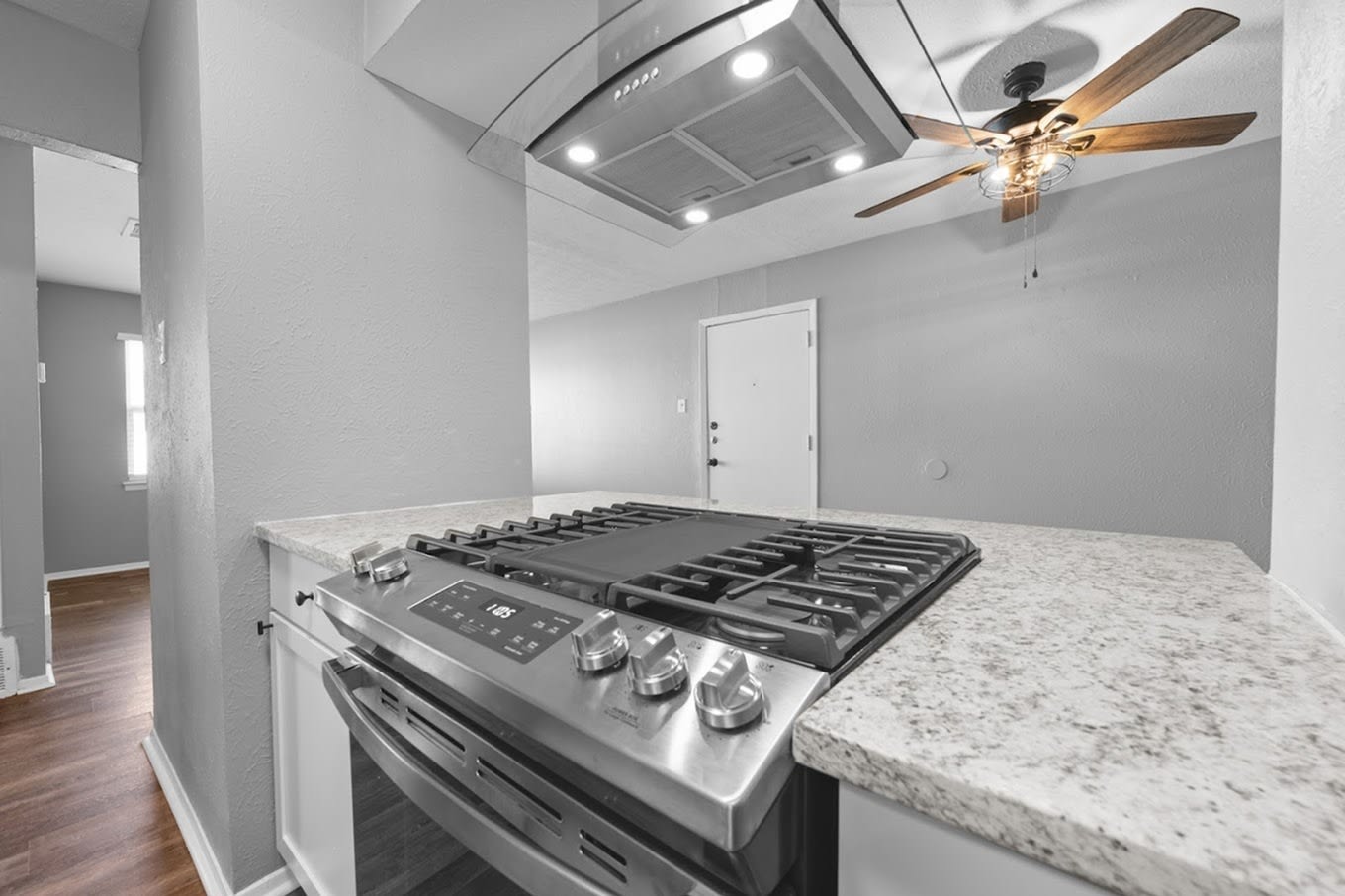 The Weston Apartments - Student Housing Image 10
