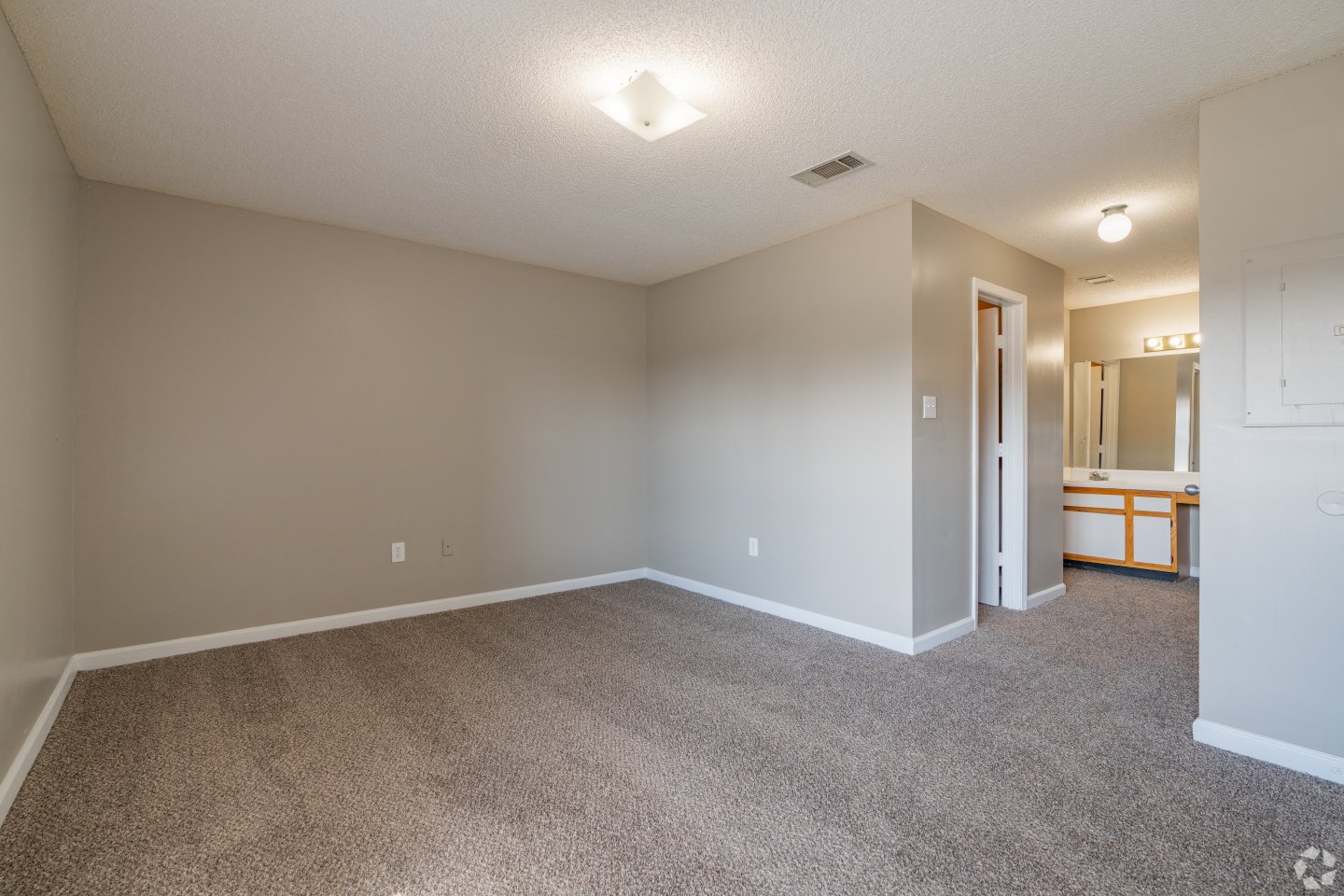 Waverly Apartments Image 30