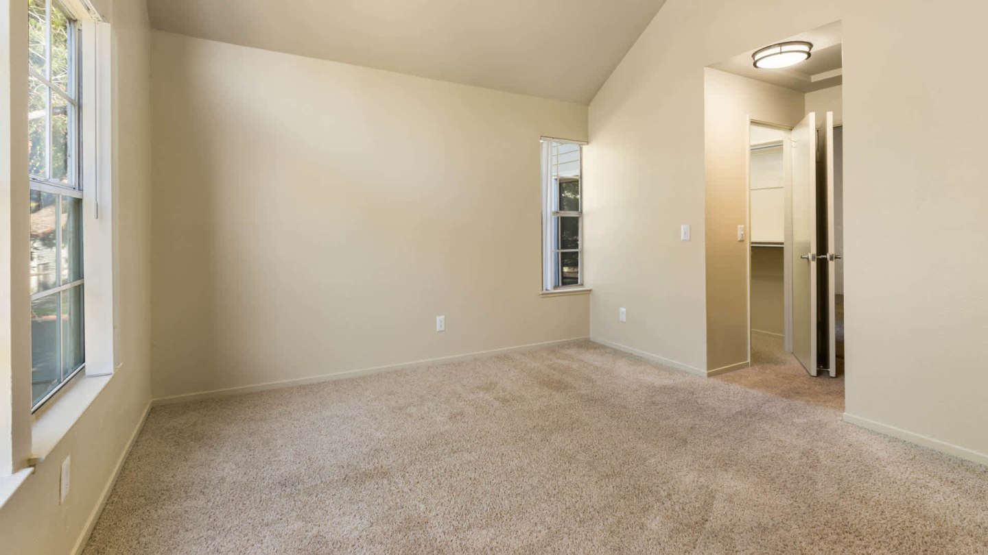 Schooner Bay Apartment Homes Image 8