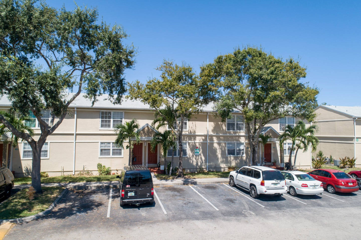Oakwood Townhomes Image 16