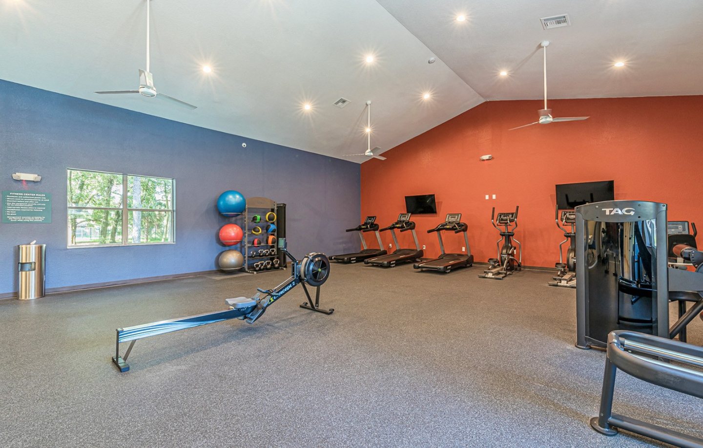 Enclave at Pine Oaks Image 9